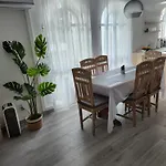 Апартаменты Garden Oasis *